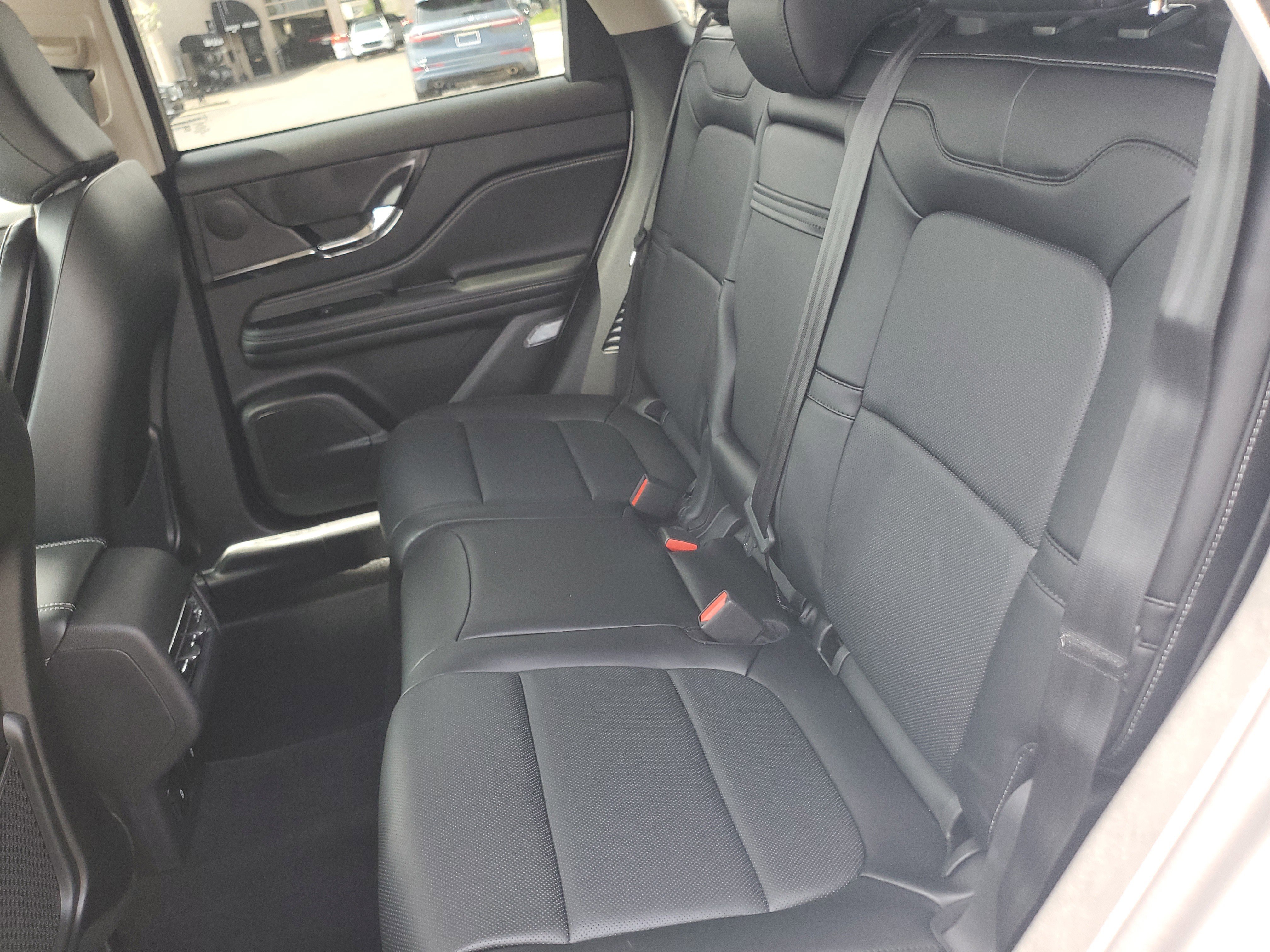 New 2026 Lincoln Corsair Reserve w/ Jet Appearance Package AWD/4WD image 28