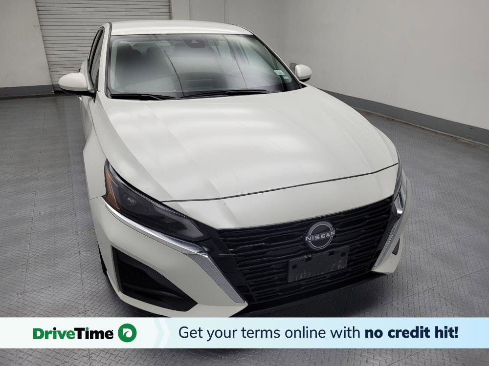 Used 2023 Nissan Altima 2.5 SV image 1