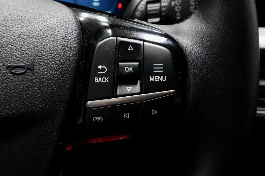 Used 2025 Ford Escape Platinum image 30