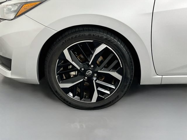 Used 2024 Nissan Versa SR FWD image 26