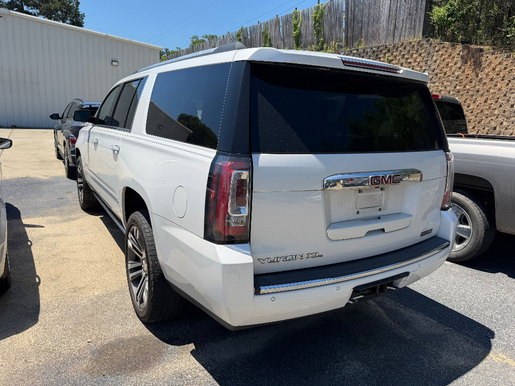 Used 2019 GMC Yukon XL Denali w/ Denali Ultimate Package RWD image 4