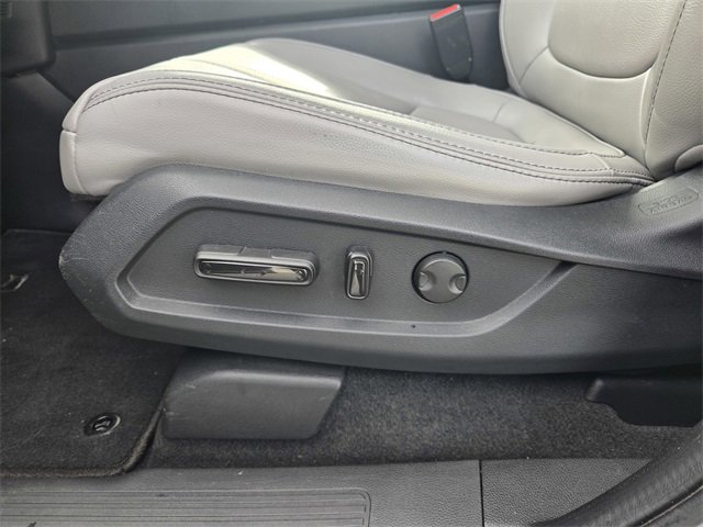 Used 2023 Honda Pilot Touring image 19