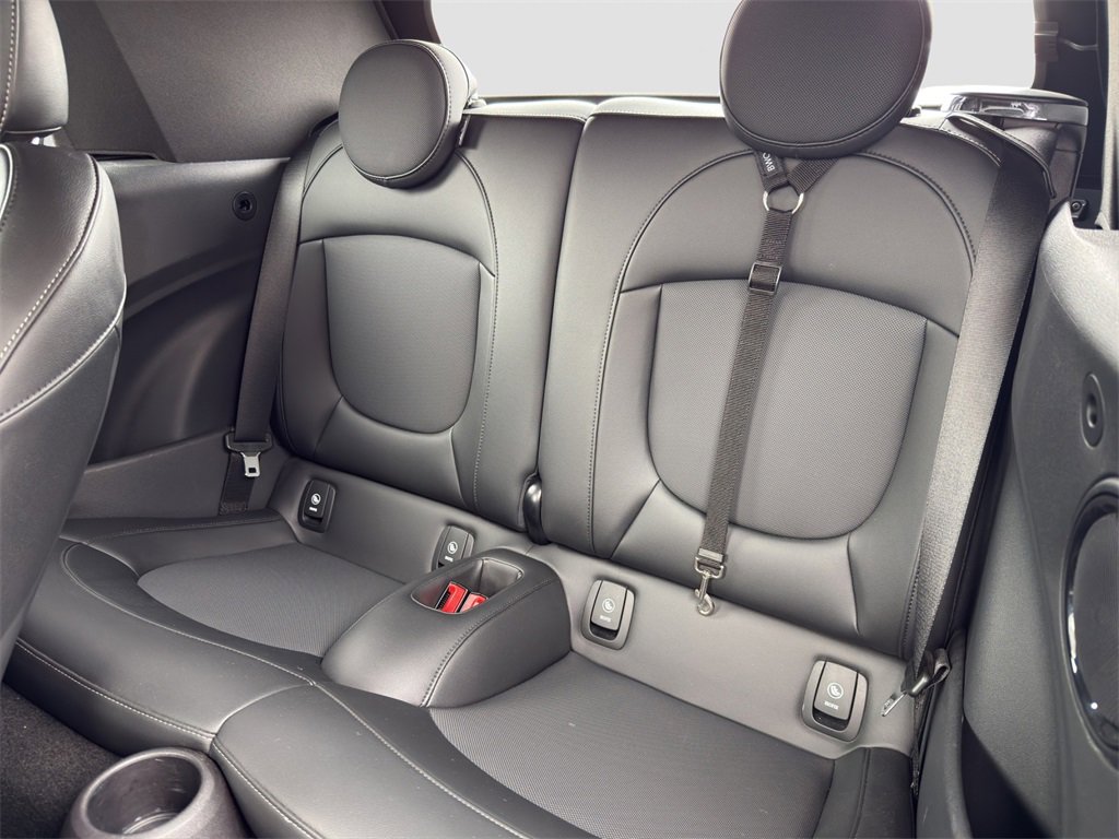 Used 2022 MINI Cooper S image 10