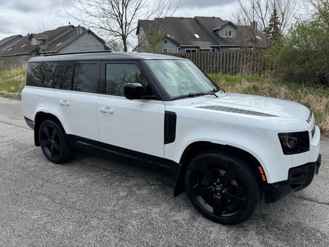Certified 2024 Land Rover Defender 130 X-Dynamic SE AWD/4WD image 4