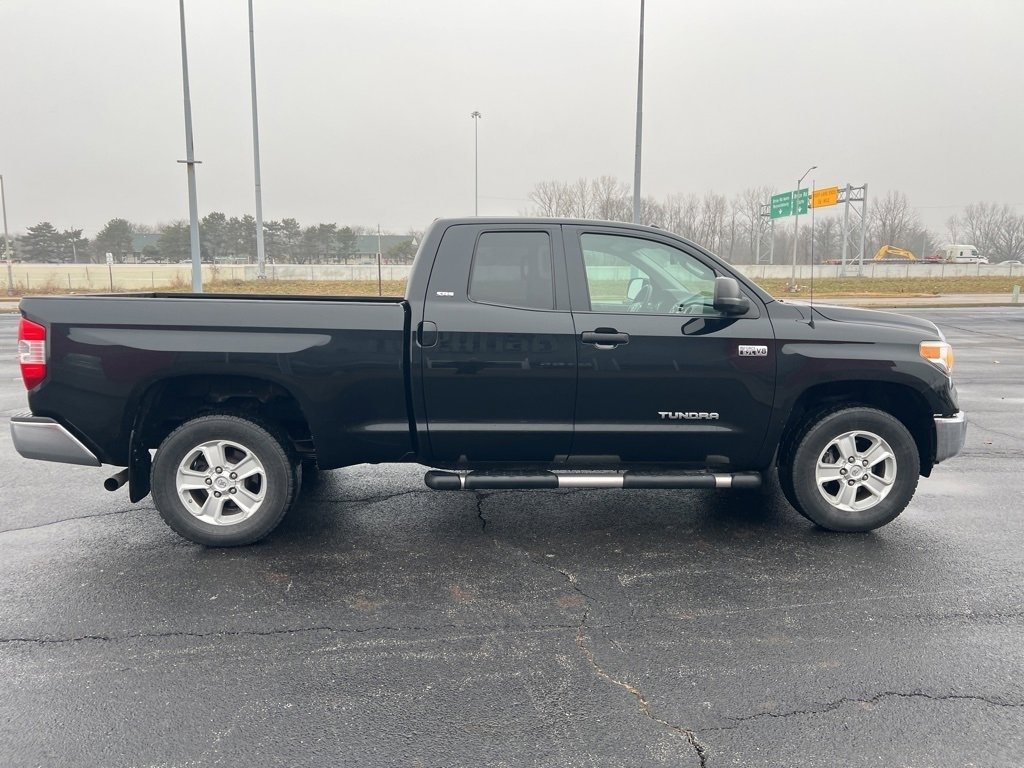 Used 2017 Toyota Tundra SR5 image 16