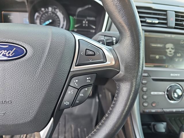 Used 2016 Ford Fusion Titanium image 18