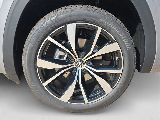 New 2026 Volkswagen Atlas SEL Premium R-Line image 10