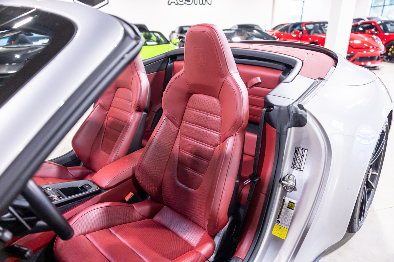 Used 2022 Porsche 911 Cabriolet image 39