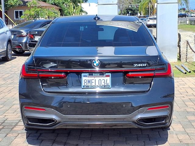 Used 2020 BMW 740i w/ M Sport Package image 4