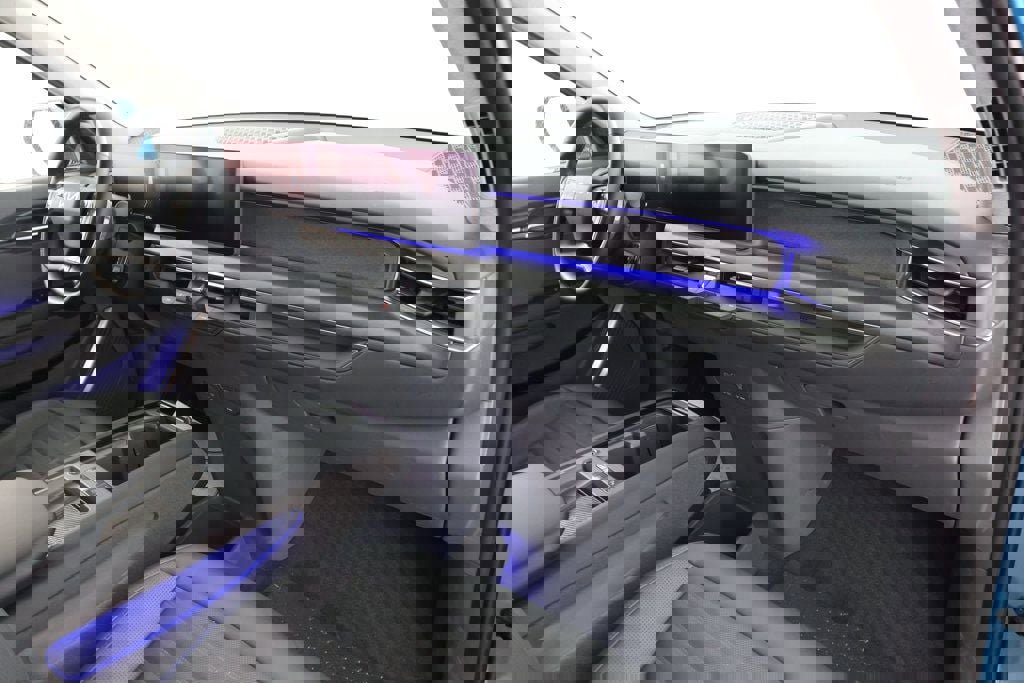 Used 2024 Kia EV9 Land image 26