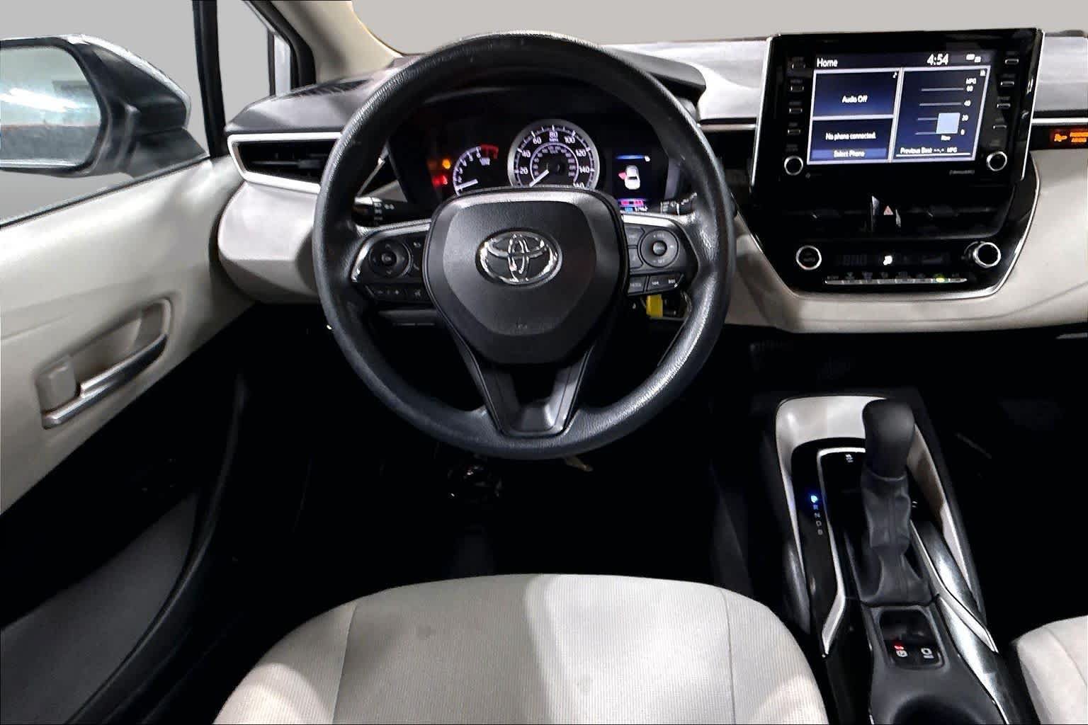 Used 2021 Toyota Corolla LE FWD image 6