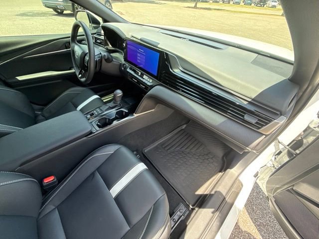 Used 2025 Toyota Camry SE w/ Multimedia Upgrade Package FWD image 15