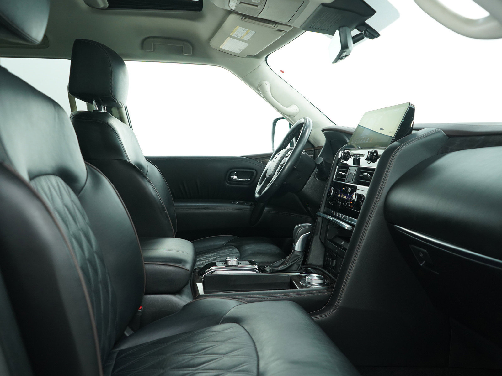 Used 2021 Nissan Armada Platinum w/ Captain's Chairs Package image 11