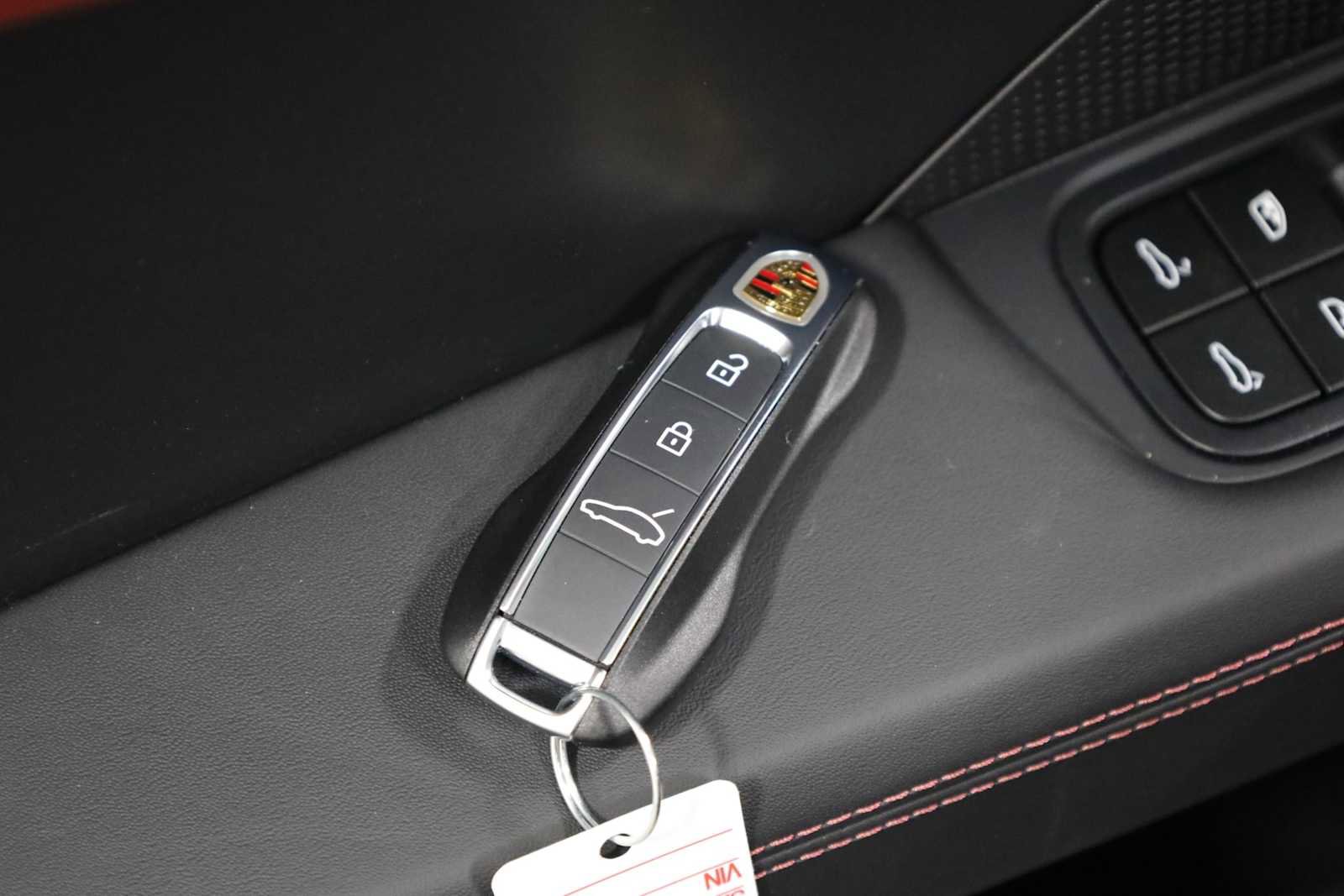 New 2025 Porsche Panamera 4 image 41