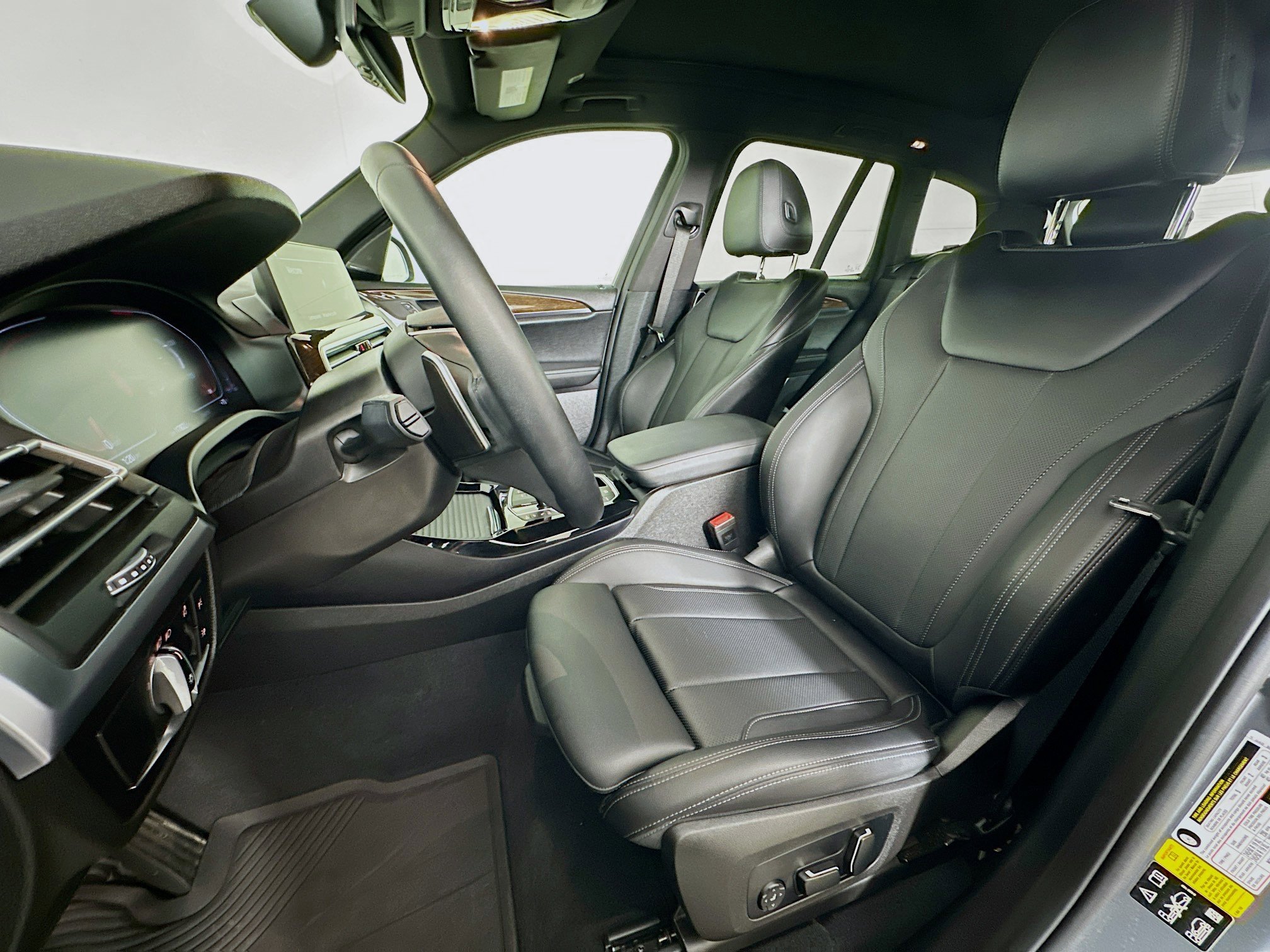 Used 2024 BMW X3 xDrive30i w/ Convenience Package image 13