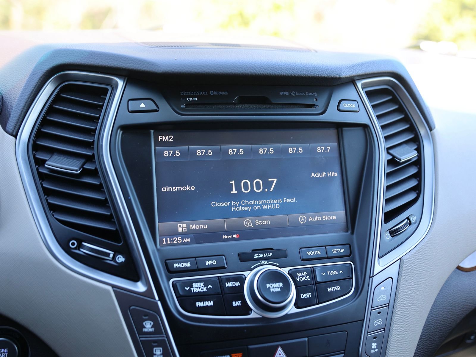 Used 2015 Hyundai Santa Fe GLS w/ Option Group 03 AWD/4WD image 26