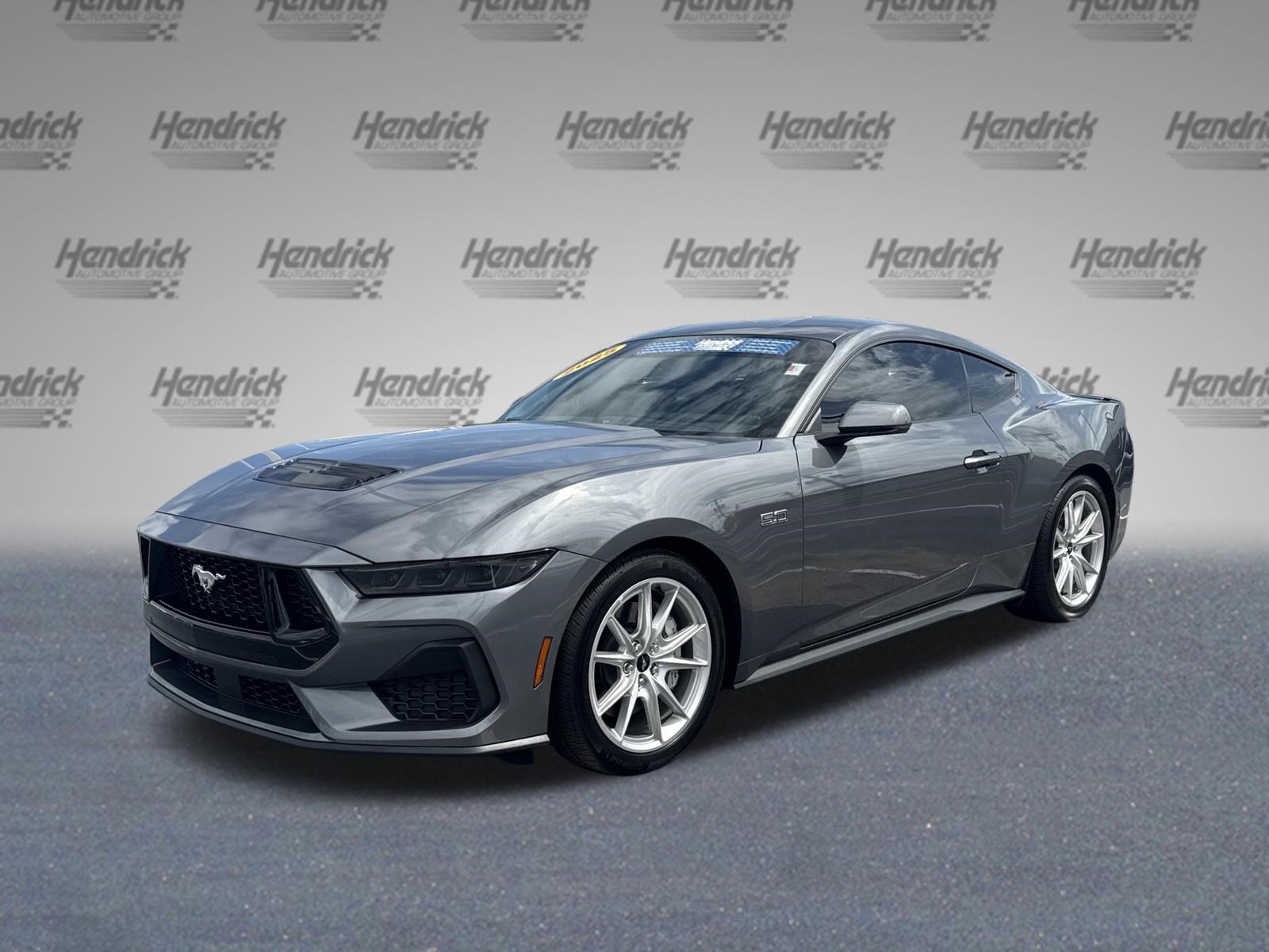 Used 2025 Ford Mustang GT Premium RWD image 5