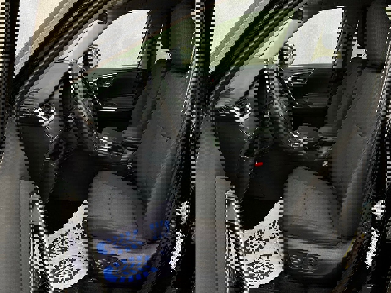 Used 2024 Toyota RAV4 XLE image 10