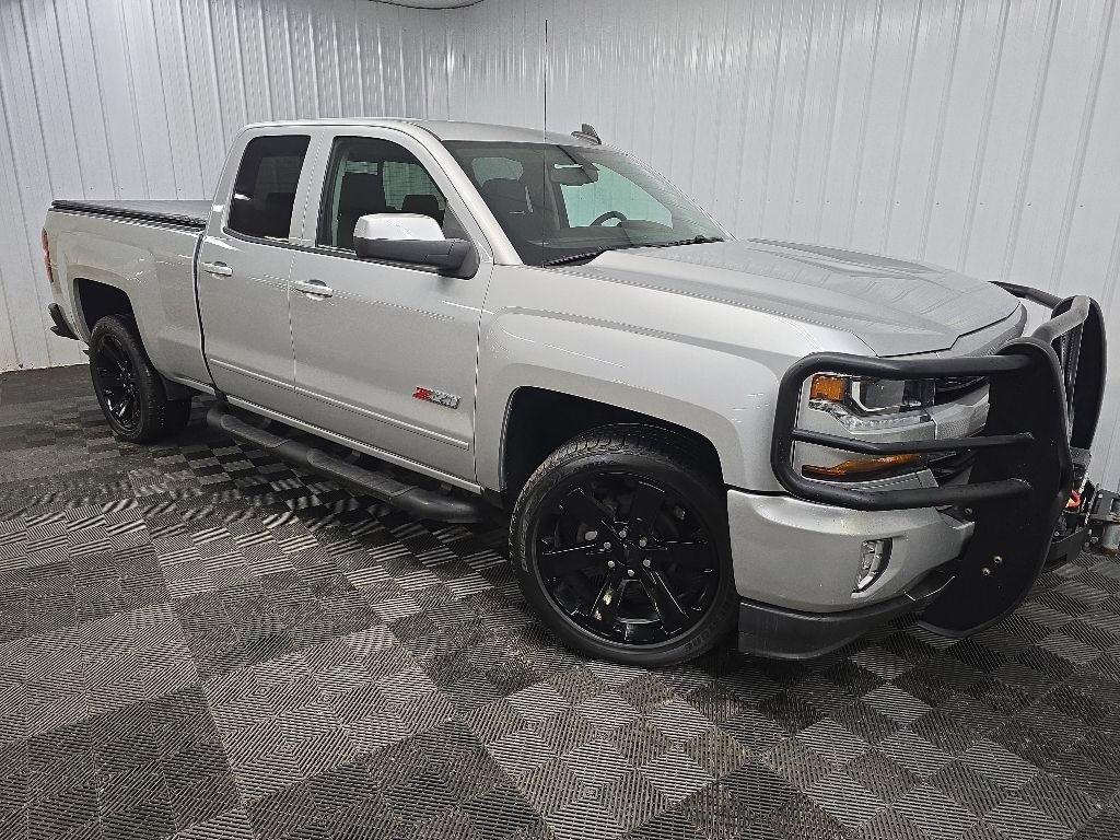 Used 2017 Chevrolet Silverado 1500 LT w/ Rally 2 Edition AWD/4WD image 7