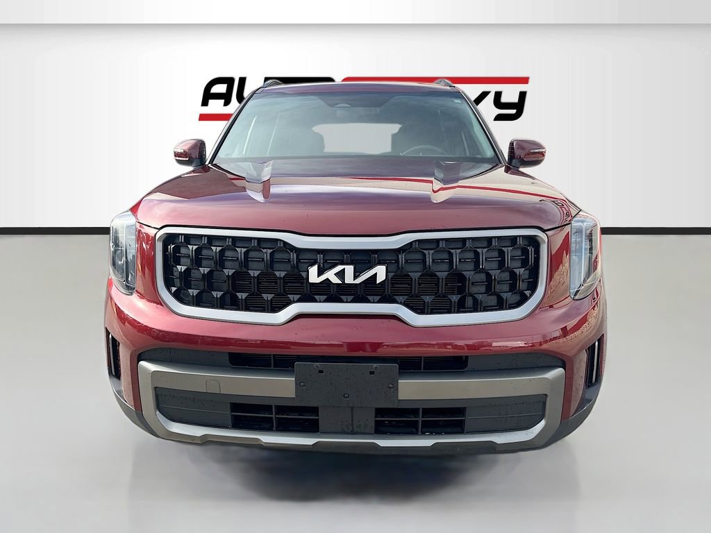 Used 2023 Kia Telluride EX X-Line image 2