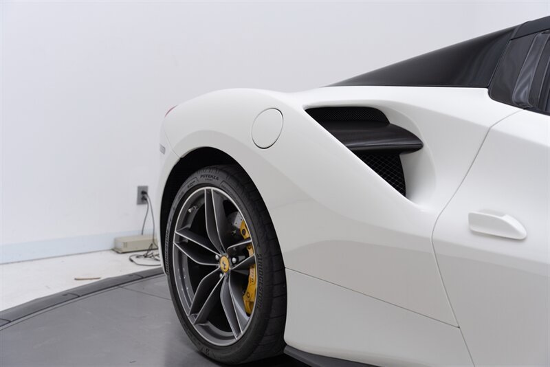 Used 2017 Ferrari 488 Spider RWD image 26