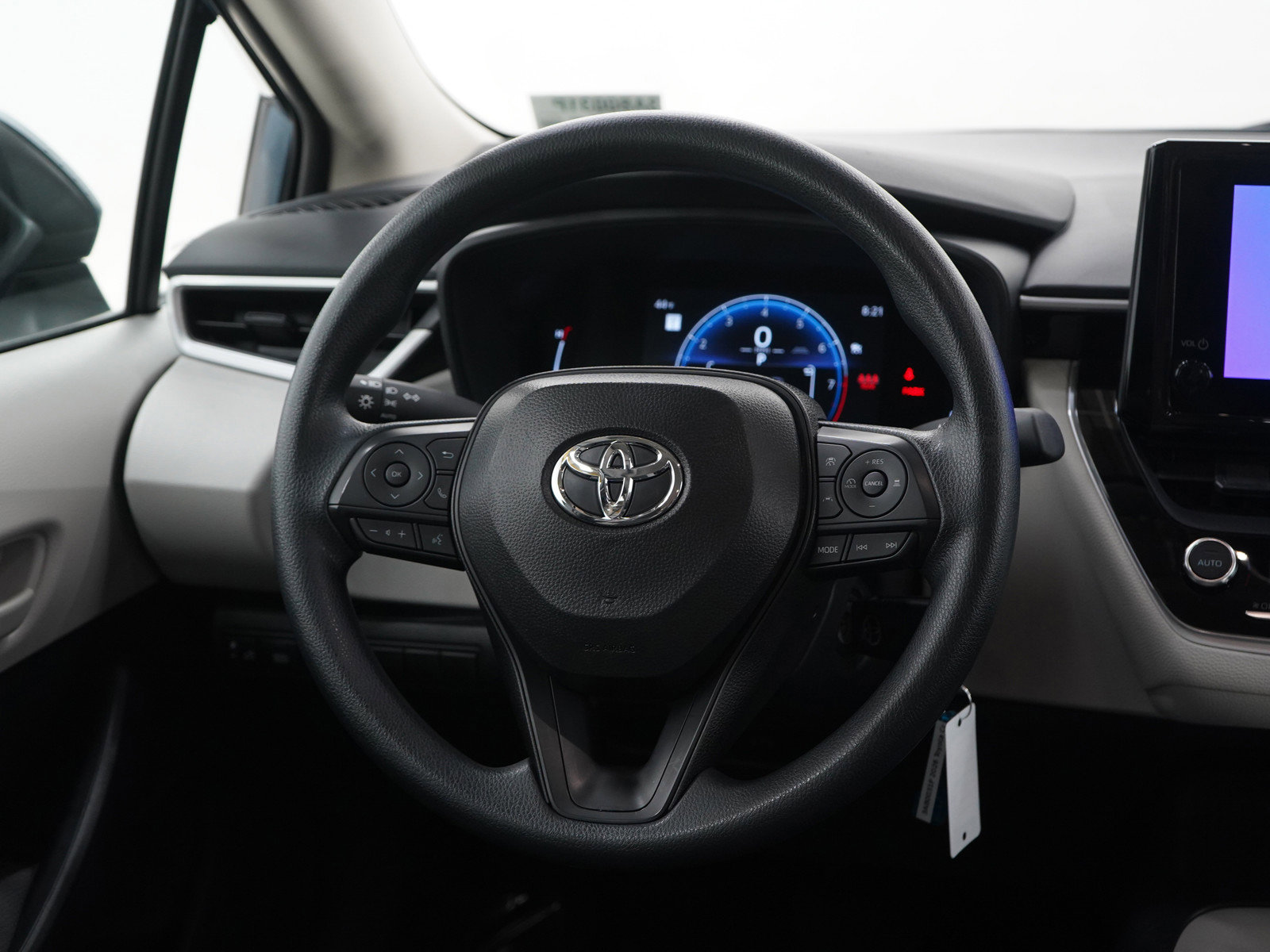 Used 2026 Toyota Corolla LE FWD image 16