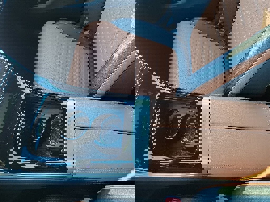 Used 2023 Mercedes-Benz GLC 300 4MATIC image 22