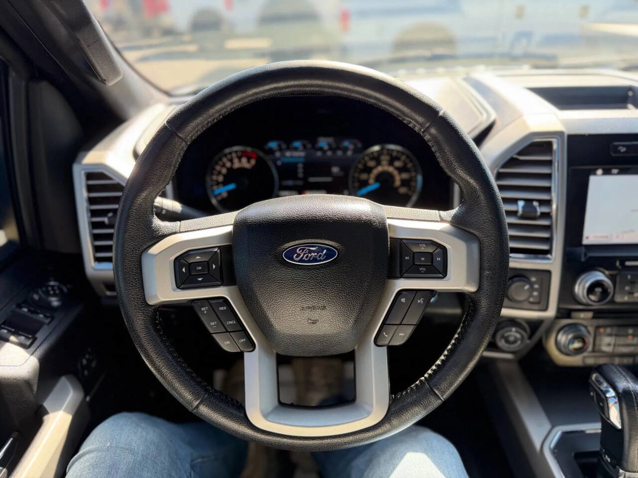 Used 2016 Ford F150 Lariat w/ Equipment Group 502A Luxury image 41