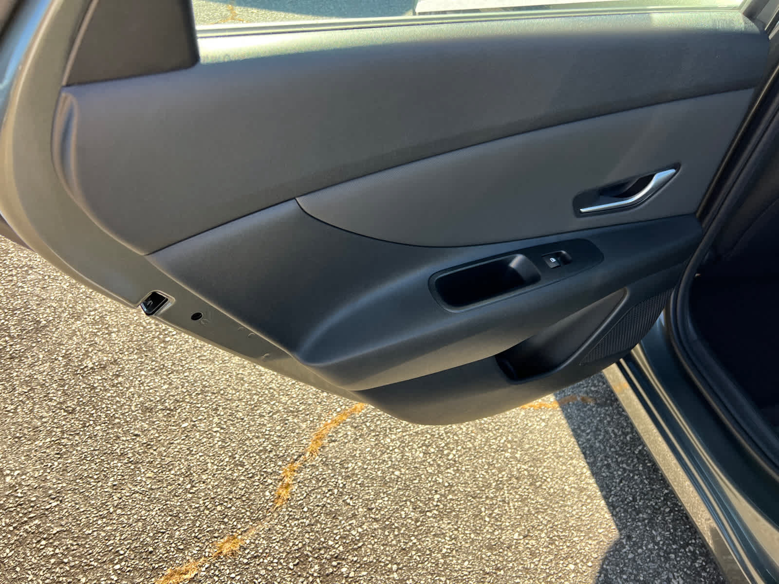 New 2026 Hyundai Elantra Limited FWD image 12