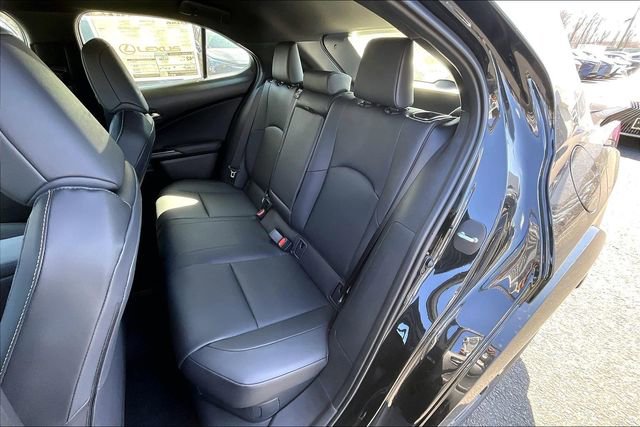 New 2026 Lexus UX 300h AWD image 10