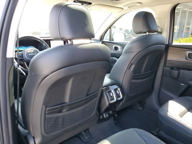 Used 2023 Kia Sorento SX Prestige AWD/4WD image 17