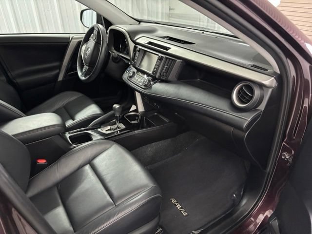 Used 2018 Toyota RAV4 Limited FWD image 26