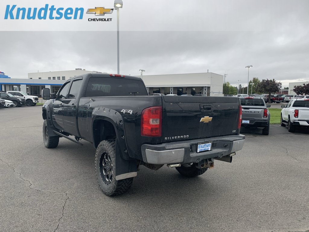 Used 2014 Chevrolet Silverado 2500 LTZ w/ LTZ Plus Package AWD/4WD image 5