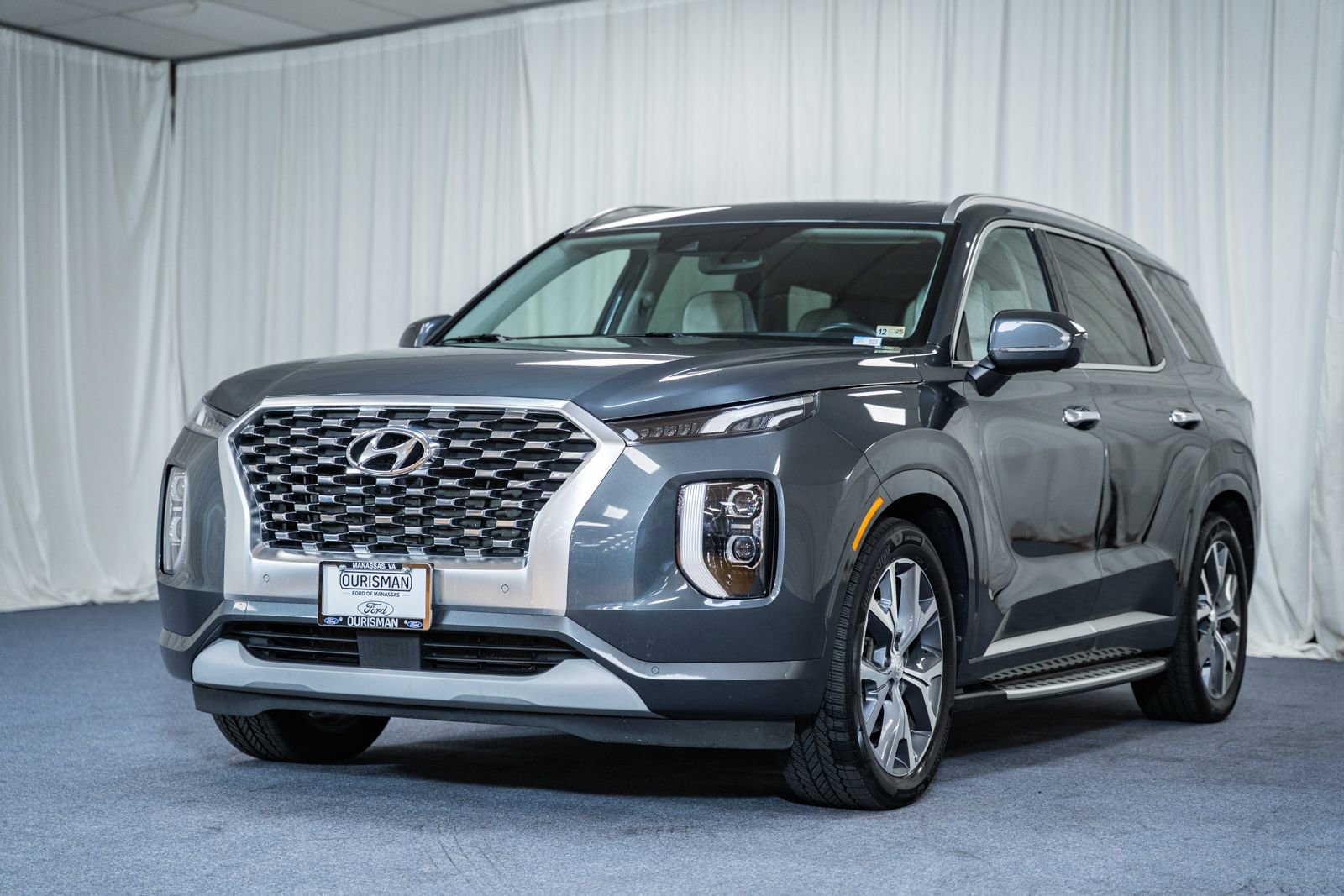 Used 2021 Hyundai Palisade Limited image 3