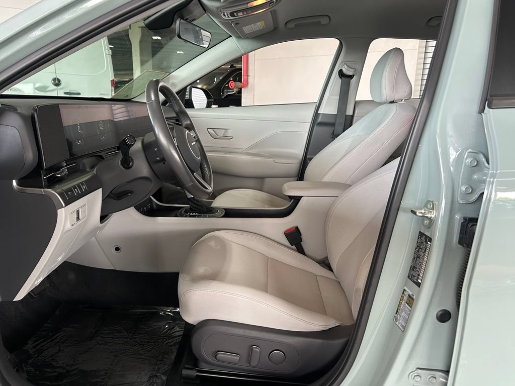 Used 2024 Hyundai Kona SEL FWD image 10