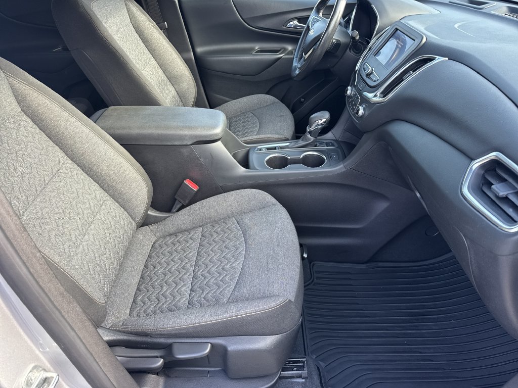 Used 2022 Chevrolet Equinox LT AWD/4WD image 13