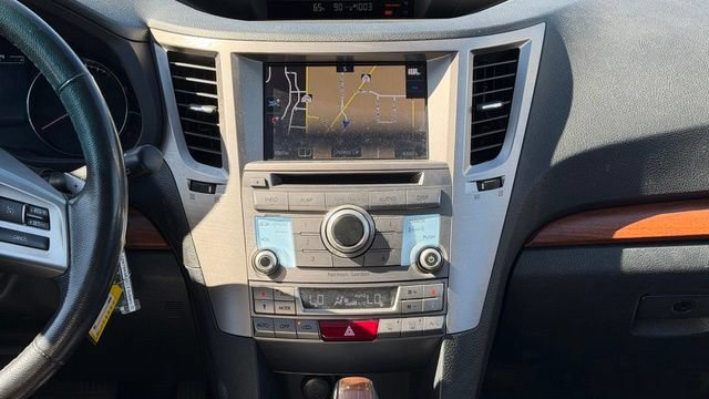 Used 2013 Subaru Outback 2.5i Limited AWD/4WD image 19