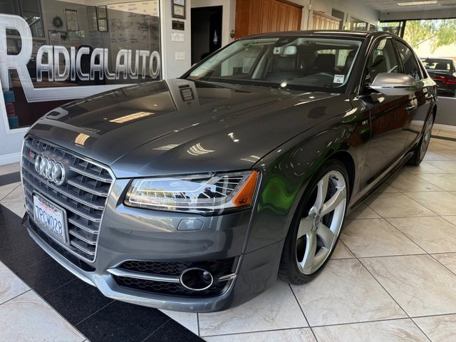 Used 2016 Audi S8 AWD/4WD image 2