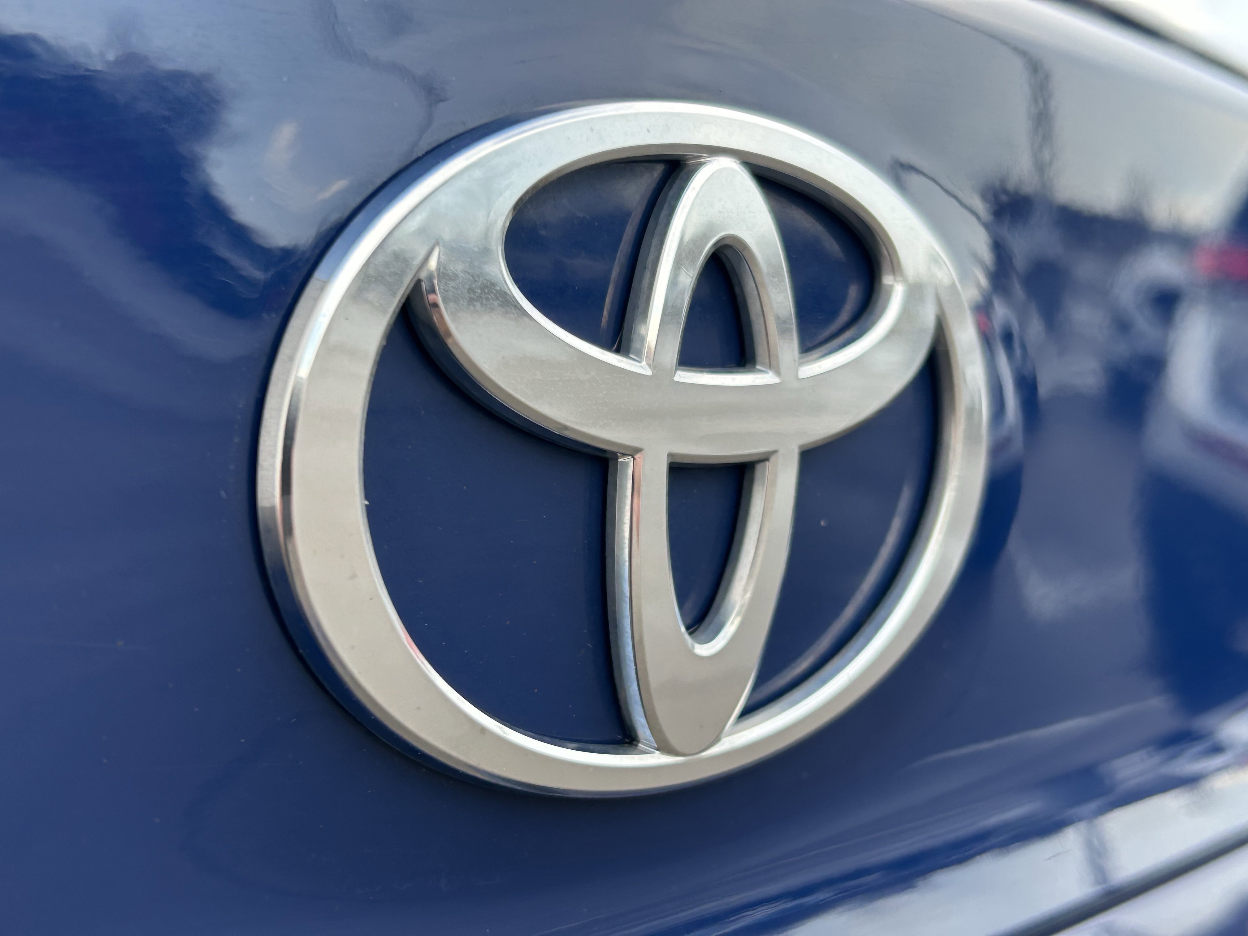 Certified 2025 Toyota Camry SE FWD image 7