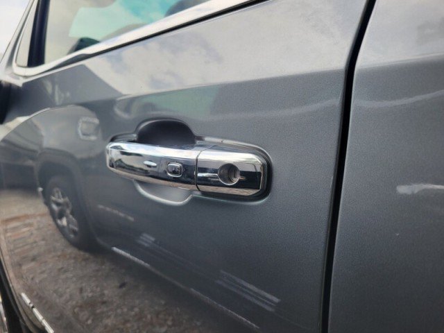 Used 2020 GMC Sierra 1500 SLT w/ SLT Premium Package AWD/4WD image 6