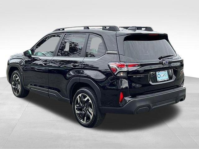 Used 2025 Subaru Forester Premium AWD/4WD image 8