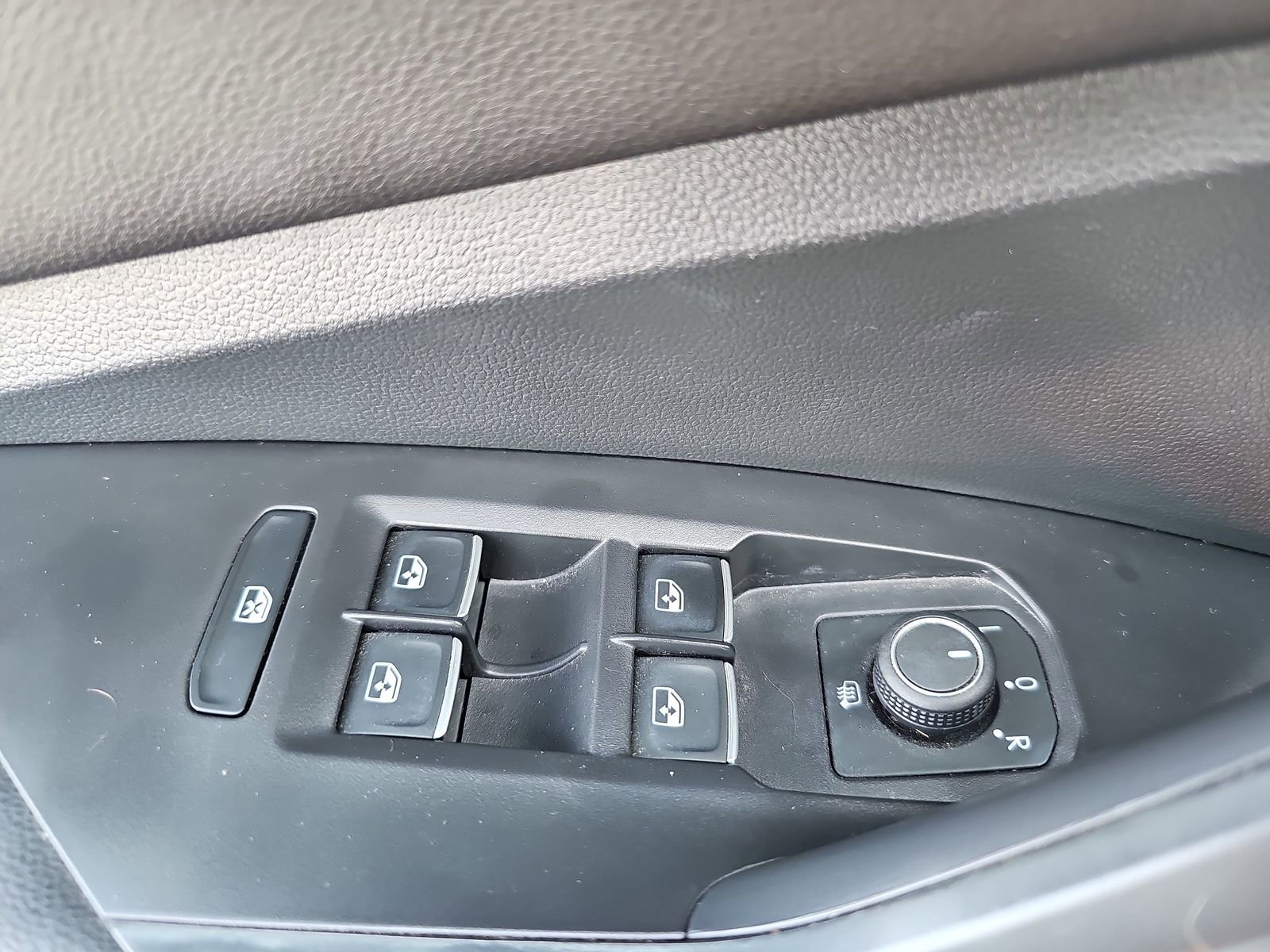 Used 2023 Volkswagen Jetta S image 26