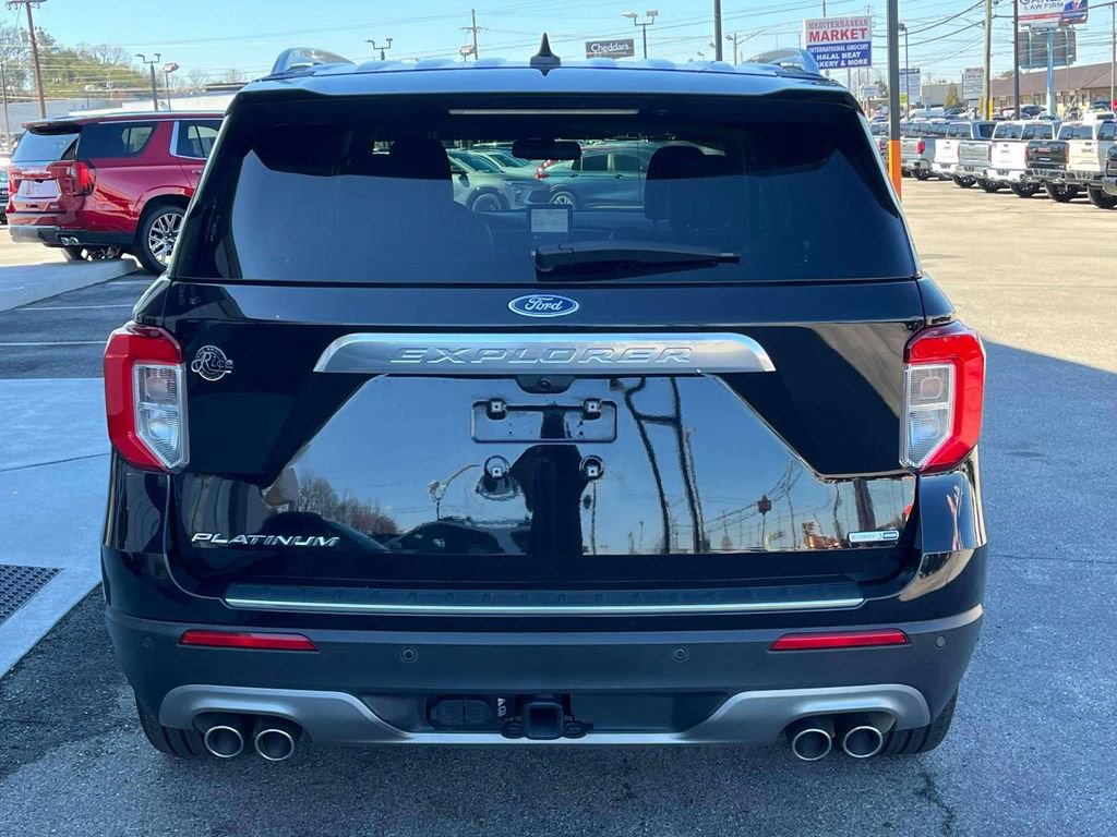 Used 2020 Ford Explorer Platinum w/ Premium Technology Package image 4