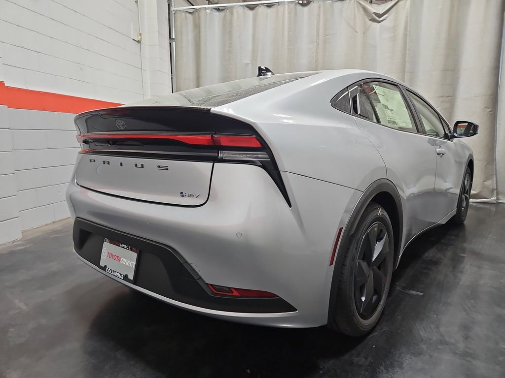 New 2026 Toyota Prius LE image 7