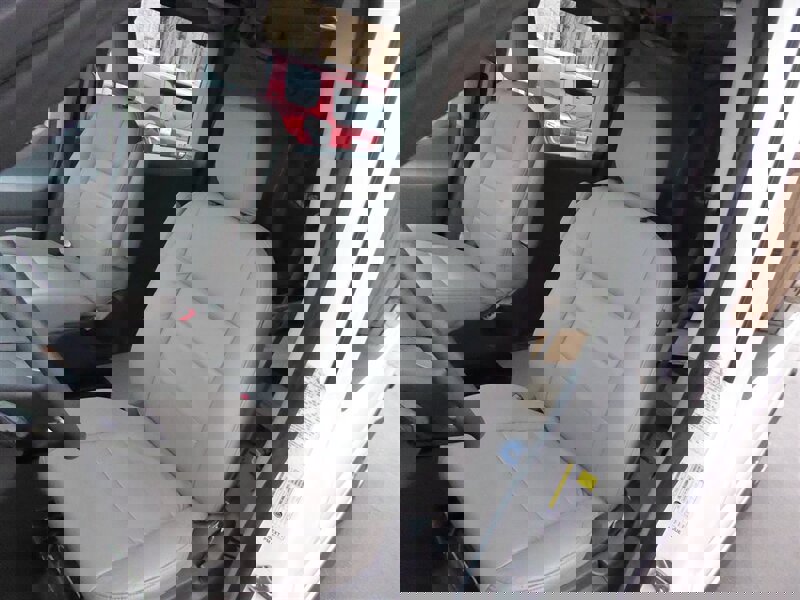 Used 2019 Ford Transit 350 XLT image 18