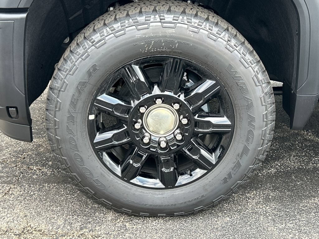 New 2026 GMC Sierra 2500 AT4 w/ AT4 Premium Plus Package AWD/4WD image 13