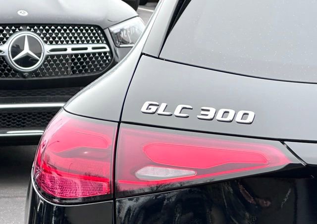 New 2026 Mercedes-Benz GLC 300 4MATIC image 9