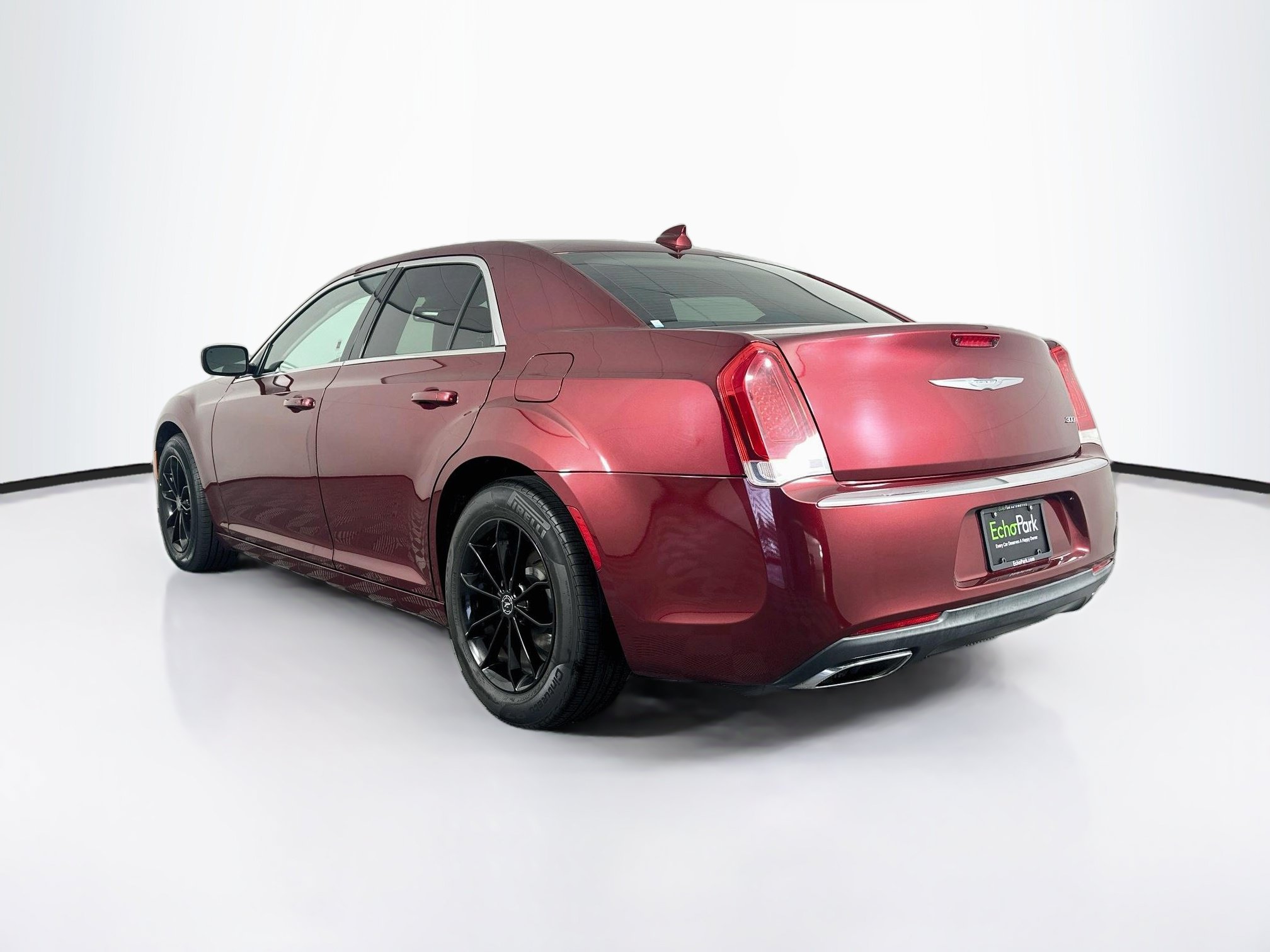 Used 2016 Chrysler 300 Limited RWD image 5