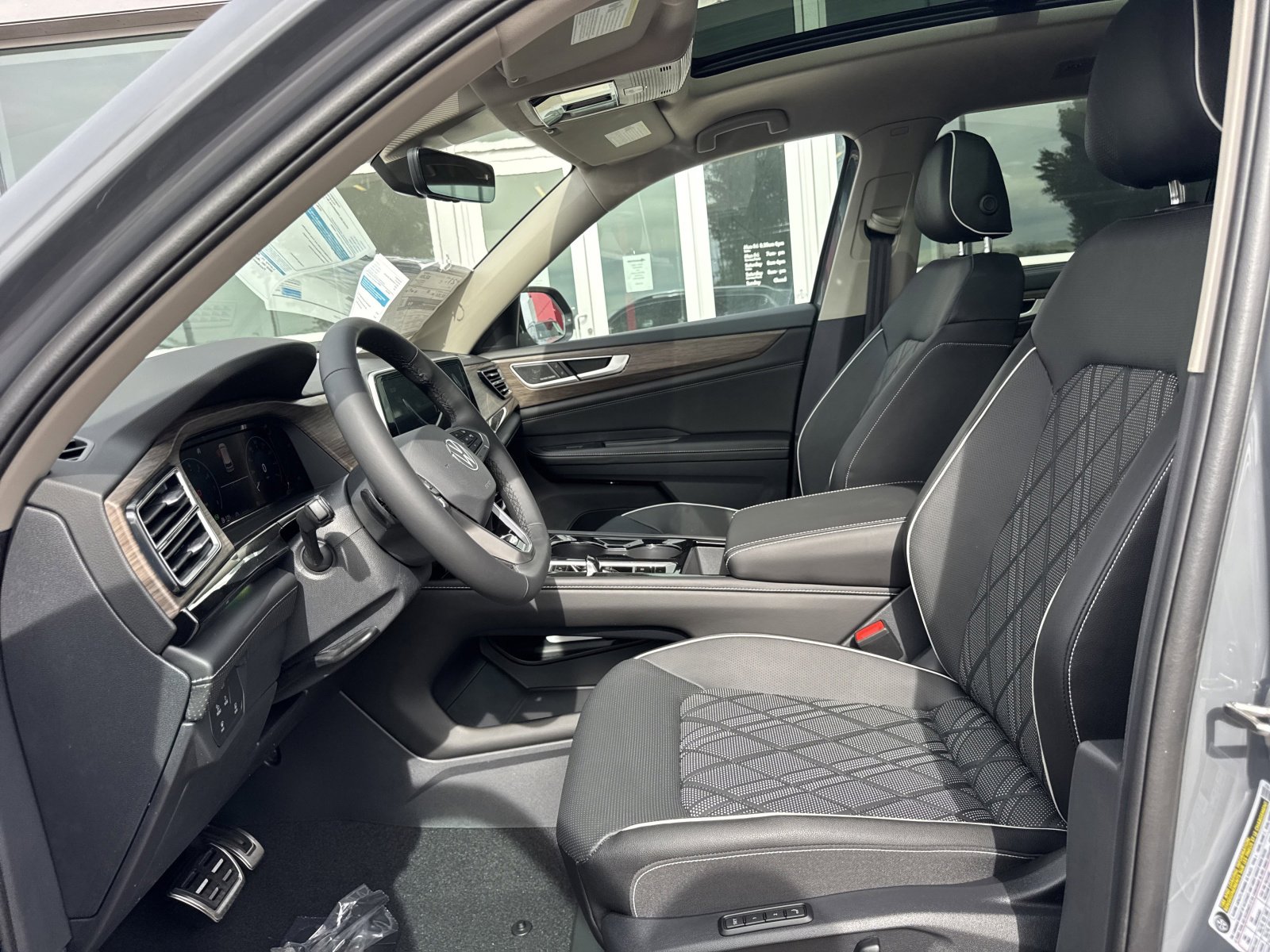 New 2026 Volkswagen Atlas SEL Premium R-Line image 11