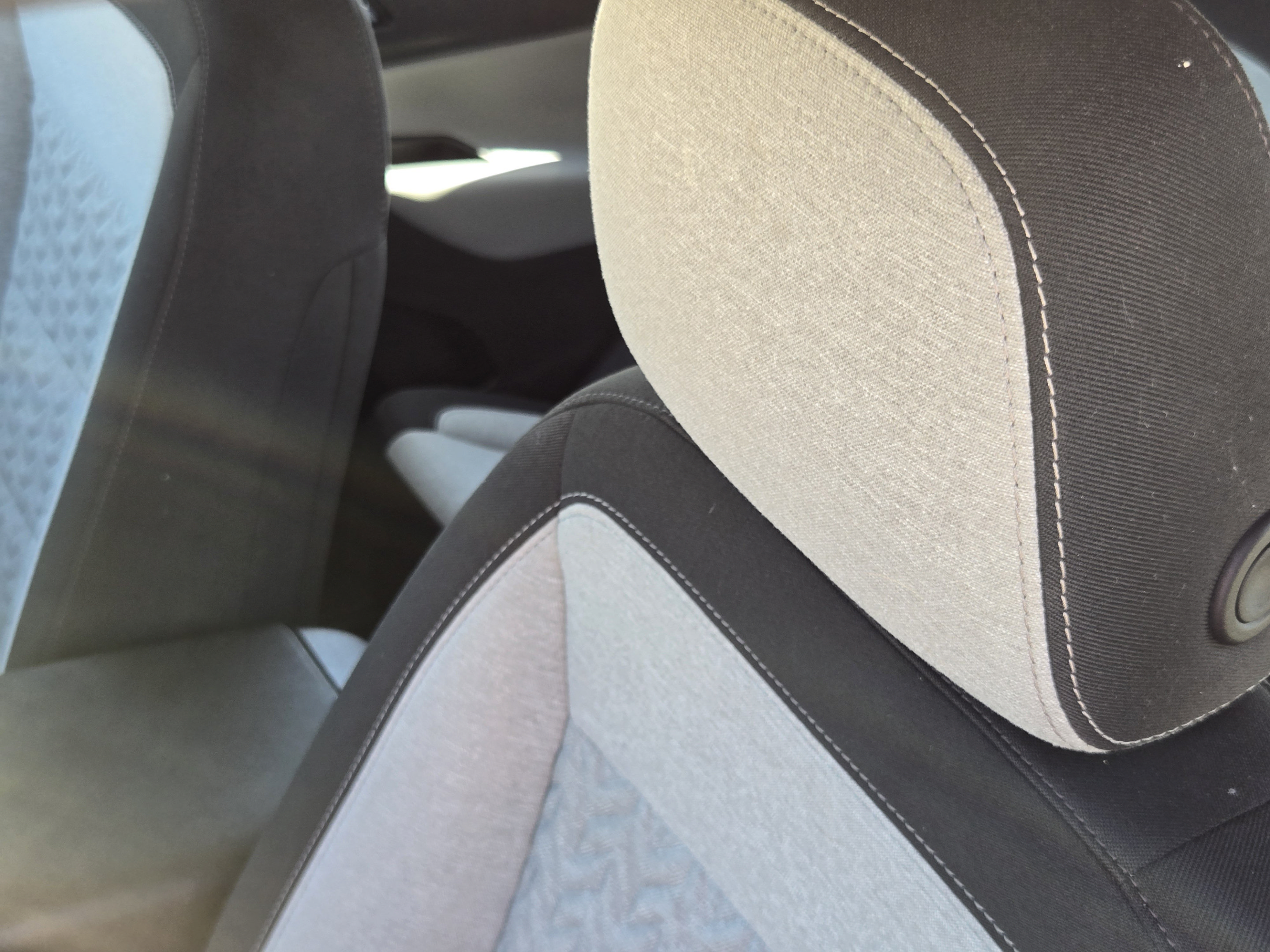 Used 2024 Chevrolet Equinox LS FWD image 11